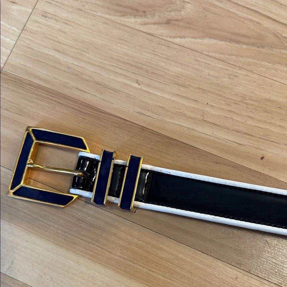 Vintage Carlisle women’s belt